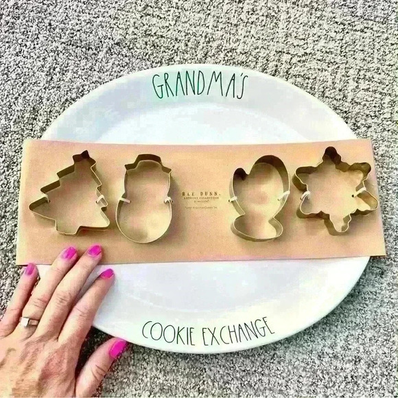NEW Rae Dunn GRANDMA'S COOKIE EXCHANGE ceramic cookie/baking plate platter/tray - Picture 1 of 10